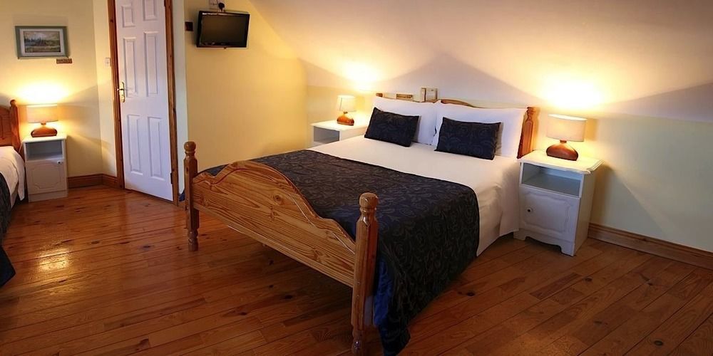 Mccarthy'S Lodge B&B ווסטפורט מראה חיצוני תמונה