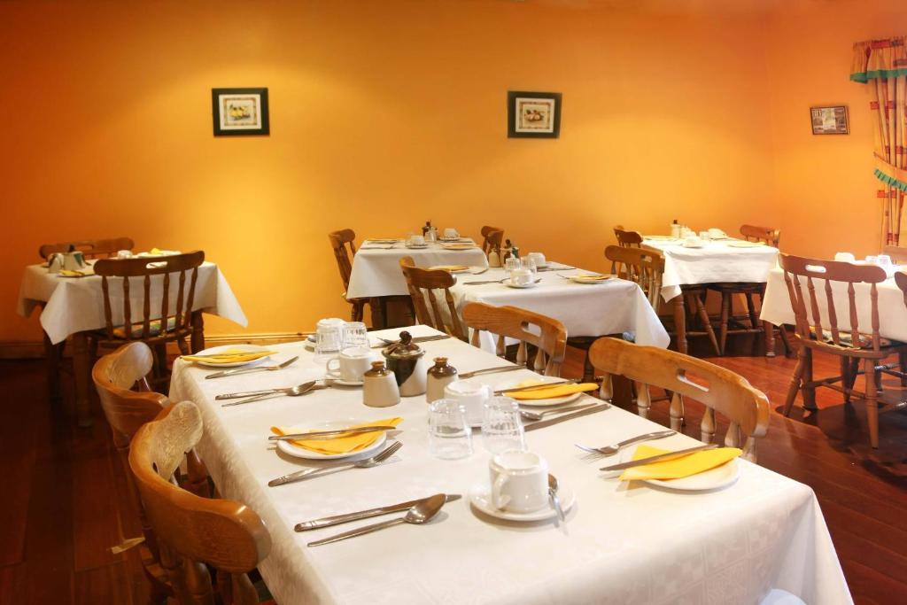 Mccarthy'S Lodge B&B ווסטפורט מראה חיצוני תמונה